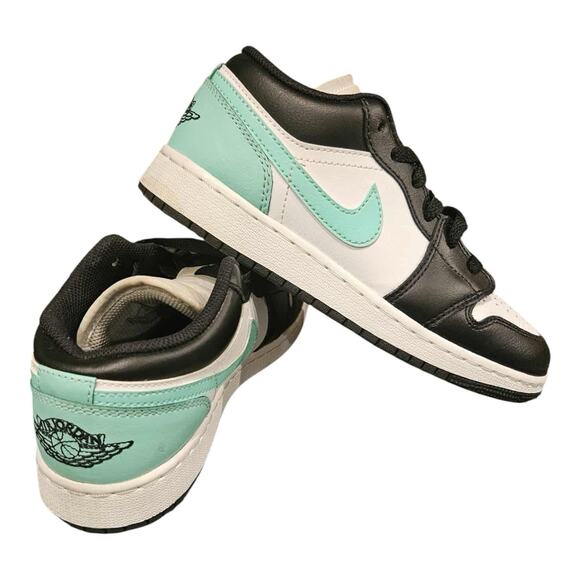 Nike Air Jordan 1 Low GS Green Glow Black White Youth Kids Size 4 Youth EUC - Picture 2 of 8